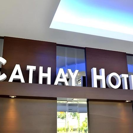 Cathay Hotel Кота-Кинабалу Экстерьер фото