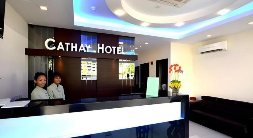 Cathay Hotel Кота-Кинабалу Экстерьер фото
